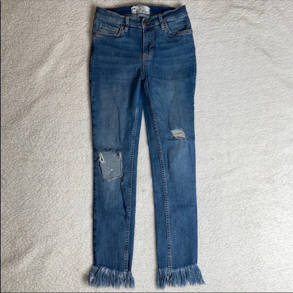 Free People Distressed Long Frayed Hem Skinny Denim Jeans Size 26 Fringe